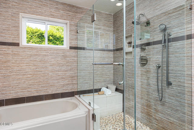 Detail Gallery Image 30 of 52 For 1038 Oban Dr, Los Angeles,  CA 90065 - 4 Beds | 3 Baths