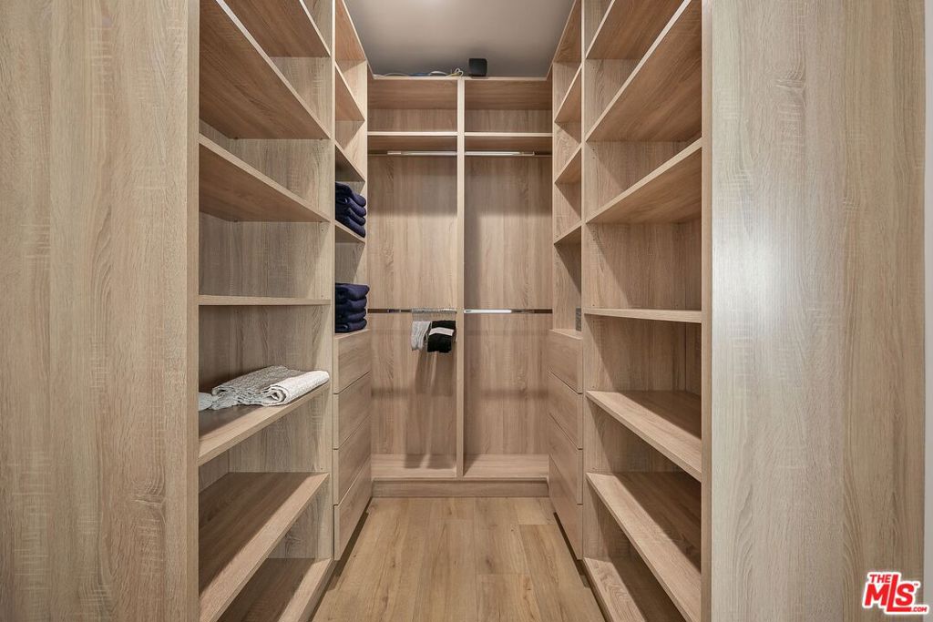 MLS #26871753 image #17