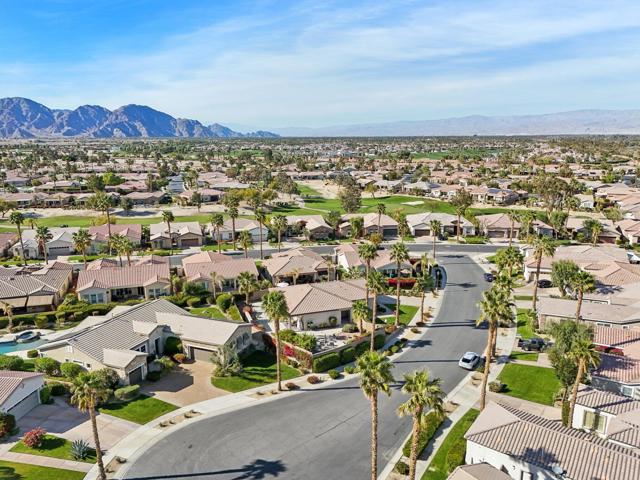 60519 Lace Leaf Court, La Quinta CA: https://media.crmls.org/mediaz/f696174d-e741-41b1-bfb7-eb5a677c70a5.jpg