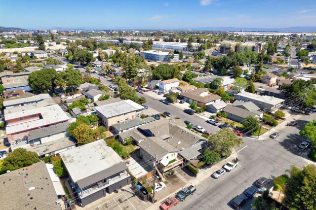 109 Dumbarton Avenue, Redwood City CA: https://media.crmls.org/mediaz/f6968260-958e-48c6-a4fe-c905db278464.jpg