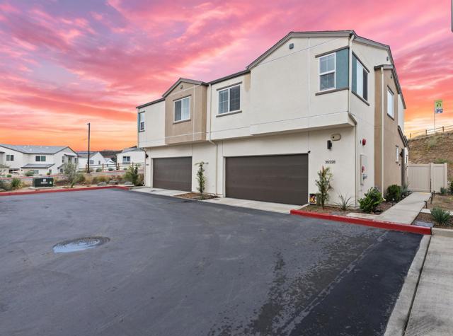 Front Image Thumbnail for CRNDP2510107