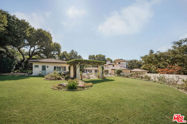 840 Ivy Lane, Montecito CA: https://media.crmls.org/mediaz/f696f3ad-9e30-44ed-8d62-8ae575c339c3.jpg