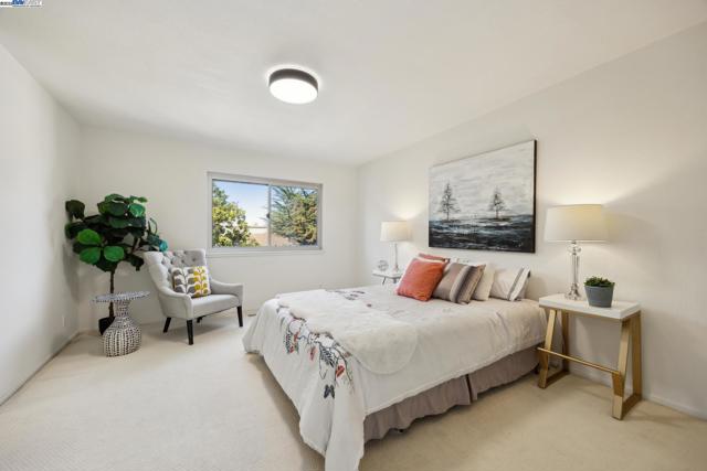 3362 Tonga Ln, Alameda CA: https://media.crmls.org/mediaz/f6978c5c-837c-4a37-93f4-baf03ad44e6b.jpg