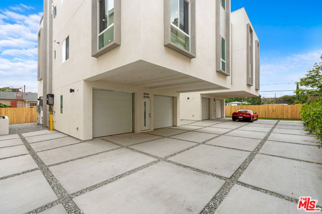 10742 Hortense Street, North Hollywood CA: https://media.crmls.org/mediaz/f6984667-4dd4-4f32-a2b6-4422266b57e6.jpg