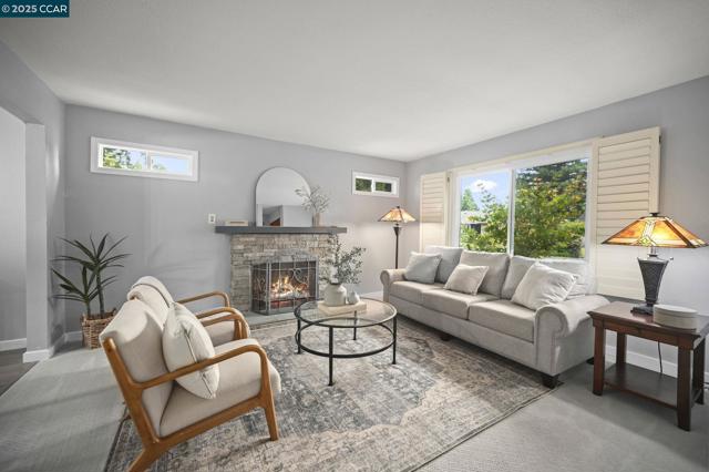 101 Stowbridge Ct., Danville CA: https://media.crmls.org/mediaz/f6992b51-0bc2-4aef-840c-8763eb26a7fc.jpg