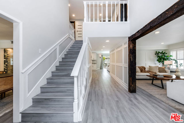3544 Laurel Canyon Boulevard, Studio City CA: https://media.crmls.org/mediaz/f699c2bf-7e06-4aca-9f33-ed8f36ebe626.jpg