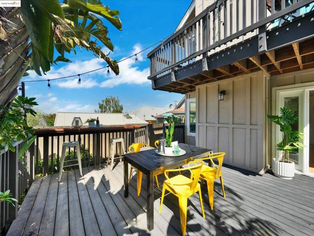 336 Washington Ave, Richmond CA: https://media.crmls.org/mediaz/f69b1333-adab-403c-9e88-38e40bffbbc3.jpg