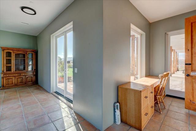 Detail Gallery Image 13 of 61 For 15230 Evenson Way #a,  Ramona,  CA 92065 - 5 Beds | 3 Baths