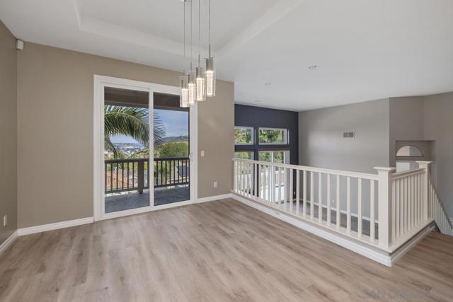 6013 Oakgate Row, La Jolla CA: https://media.crmls.org/mediaz/f69bb34f-18ec-4df2-9570-f3e2b74e7ef5.jpg