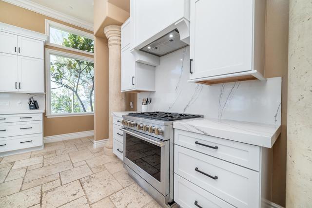 Image 16 of 75 For 29314 Twin Oaks Valley Road