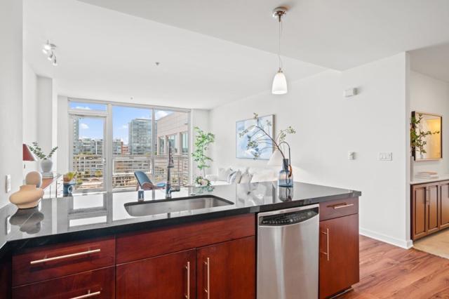 325 Berry Street, San Francisco CA: https://media.crmls.org/mediaz/f69c144f-51a0-4bf4-9cb9-a45f5fb3253a.jpg