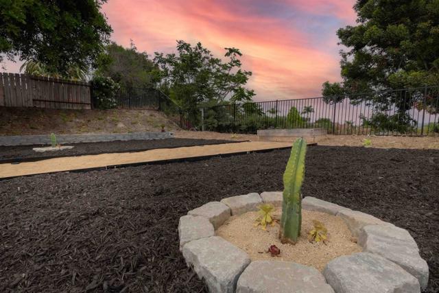 1426 Westwood Pl., Oceanside CA: https://media.crmls.org/mediaz/f69cc3c4-dc0a-492e-b137-294732605627.jpg
