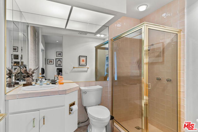 7 Churchill Lane, Rancho Mirage CA: https://media.crmls.org/mediaz/f69cfd87-ea38-4dbd-b2c8-7cc31b3bd9cb.jpg