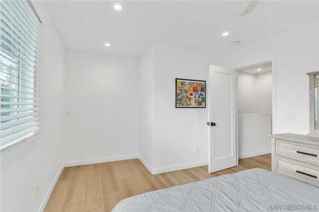 2146 Franklin Ave, San Diego CA: https://media.crmls.org/mediaz/f69d18d2-1443-4aaf-946d-8a5fa958b32b.jpg