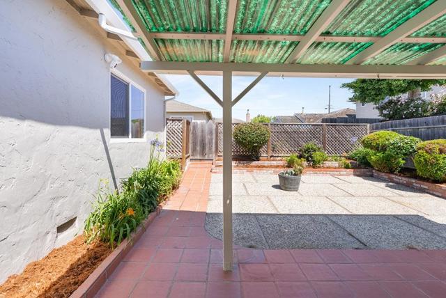 160 Napa Street, Watsonville CA: https://media.crmls.org/mediaz/f69d1c01-04bc-485e-8443-d92a0ffb062c.jpg