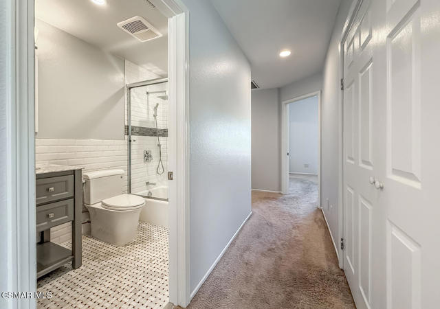 5470 Seine Court, Westlake Village CA: https://media.crmls.org/mediaz/f69d1c1a-3a2f-4ee9-89f8-cceca286395d.jpg