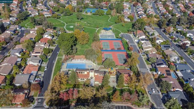 4397 N Water Oak Ct., Concord CA: https://media.crmls.org/mediaz/f69dc7d5-99f5-4e8c-a5b5-a87650e143f1.jpg