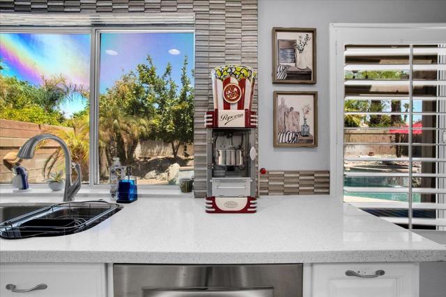 79320 Desert Wind Court, La Quinta CA: https://media.crmls.org/mediaz/f69dd337-59b4-4c87-a0c0-c05e5aae47e7.jpg