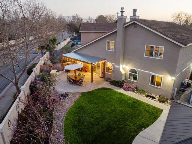 1980 Ponderosa Court, Hollister CA: https://media.crmls.org/mediaz/f69df8ff-0ffc-411a-8c35-0de43708b7f0.jpg