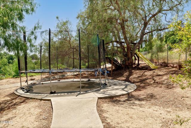 2048 Sierra Mesa Drive, Camarillo CA: https://media.crmls.org/mediaz/f69e6f8e-35a9-4095-83c9-ddc1b76398bb.jpg