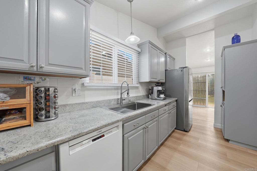 4613 Rainier Avenue - photo 10