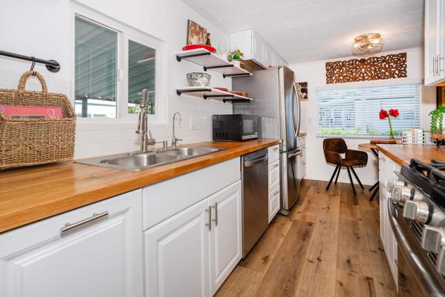 Detail Gallery Image 10 of 32 For 155 Las Flores #36,  San Marcos,  CA 92069 - 2 Beds | 2 Baths