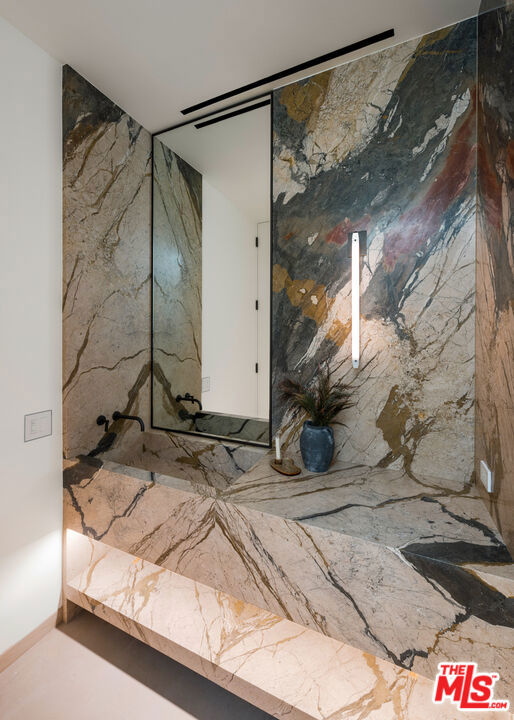 MLS #26895913 image #35