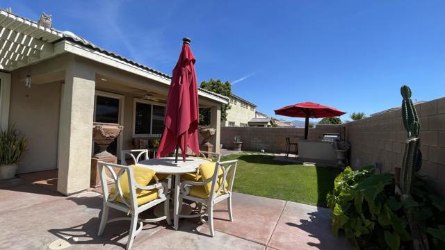 82549 Tivoli Court, Indio CA: https://media.crmls.org/mediaz/f6a0888d-32e6-4a75-87bd-09bf81f20e45.jpg