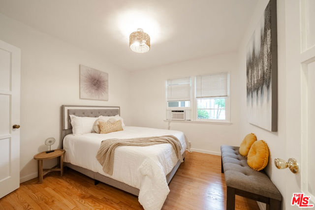 823 Highland Avenue, Glendale CA: https://media.crmls.org/mediaz/f6a125b7-f729-4884-8446-398f849436f8.jpg