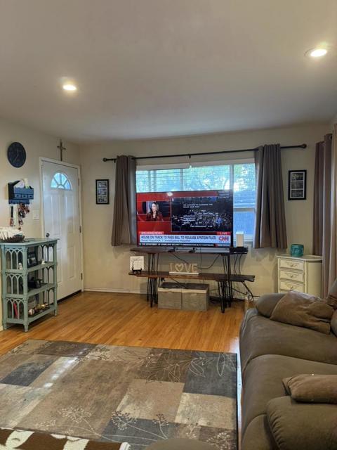 1295 Flora Avenue, San Jose CA: https://media.crmls.org/mediaz/f6a18c5b-4fdd-43dc-a42a-50754a13afe2.jpg