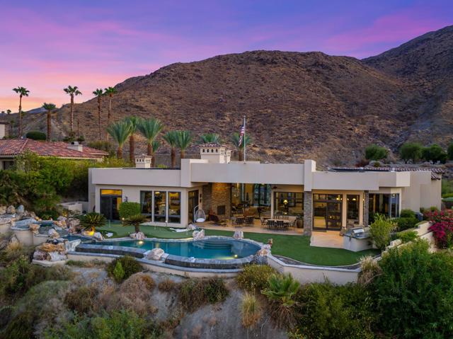 9 Nebulae Way, Rancho Mirage CA: https://media.crmls.org/mediaz/f6a1b8d6-02ef-4f9f-9c15-f4507a26f176.jpg