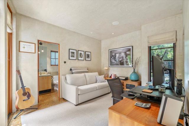 705 University Avenue, Los Altos CA: https://media.crmls.org/mediaz/f6a2215f-a7bf-4861-b229-d6bace6f3c78.jpg