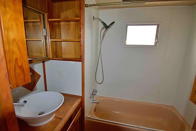 Detail Gallery Image 8 of 13 For 708 H St #21,  Chula Vista,  CA 91910 - 1 Beds | 1 Baths