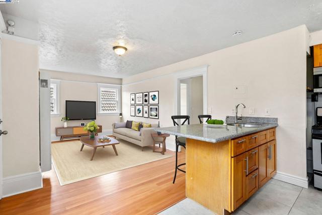 857 Athens Ave, Oakland CA: https://media.crmls.org/mediaz/f6a32fc8-c000-4ee0-a32c-9d151c0599e3.jpg