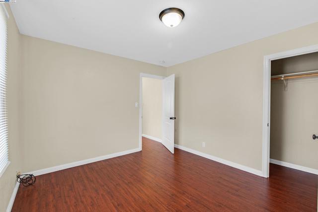 22013 Queen St, Castro Valley CA: https://media.crmls.org/mediaz/f6a48dde-4949-46f9-84f6-11b3cc30eeda.jpg