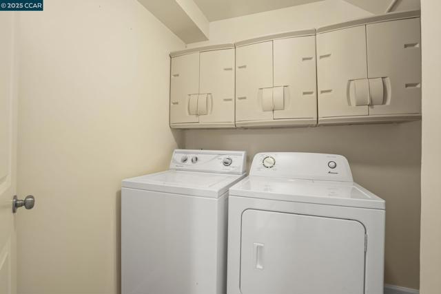 2835 Stephen Dr, Richmond CA: https://media.crmls.org/mediaz/f6a49dfe-b314-485b-b5b8-153530773ed1.jpg