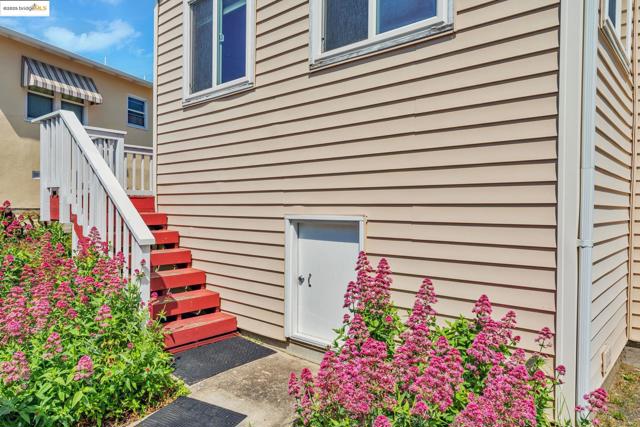 2116 LUNA AVENUE, San Leandro CA: https://media.crmls.org/mediaz/f6a54f51-989e-4588-9827-03245ca3c59e.jpg