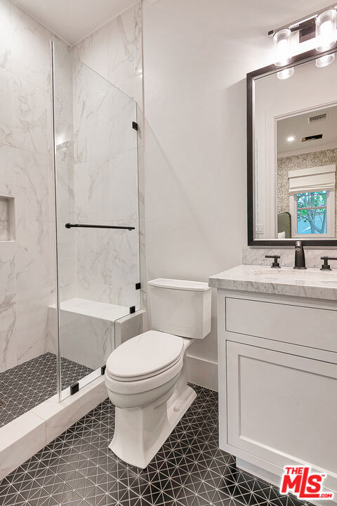 4117 Dixie Canyon Avenue, Sherman Oaks CA: https://media.crmls.org/mediaz/f6a6d751-bcd9-4f51-839f-a2b2c1022f9b.jpg