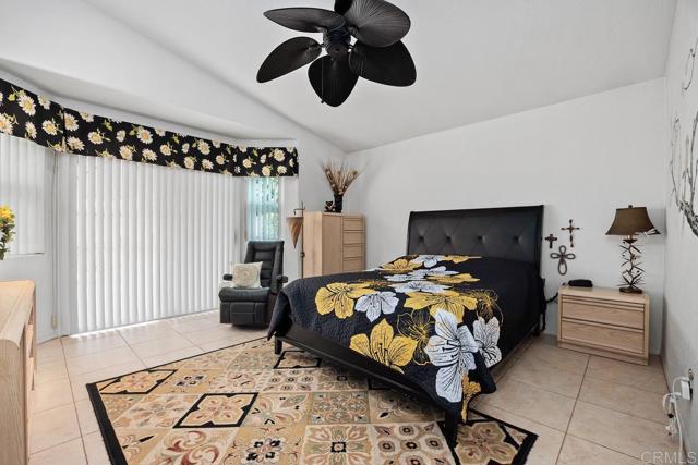 2175 Castilla Way, Oceanside CA: https://media.crmls.org/mediaz/f6a8b19d-707b-404f-8546-107ffb426949.jpg