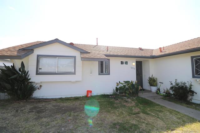 1252 Fourth Ave, Chula Vista CA: https://media.crmls.org/mediaz/f6a997b6-ab0d-421b-9114-e561c713cde4.jpg