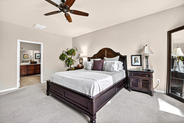 39492 Camino Piscina, Indio CA: https://media.crmls.org/mediaz/f6a9ae02-3267-4191-bd72-a766a25027f2.jpg
