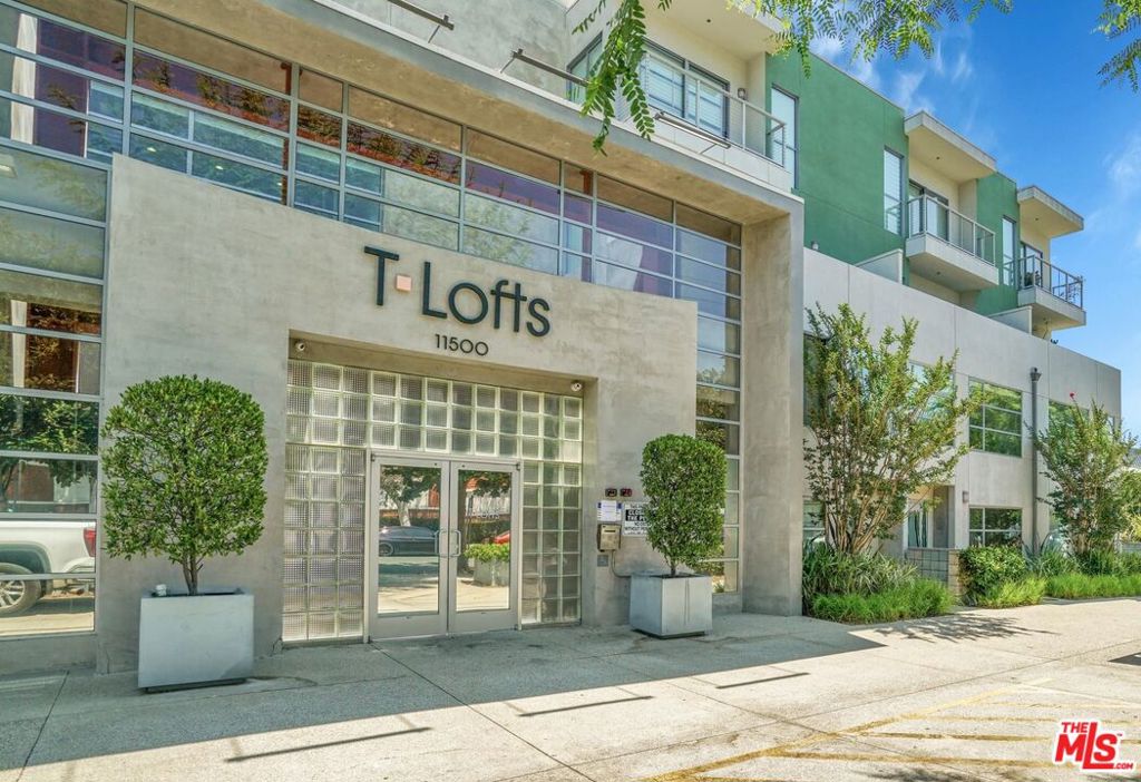 11500 Tennessee Avenue #105