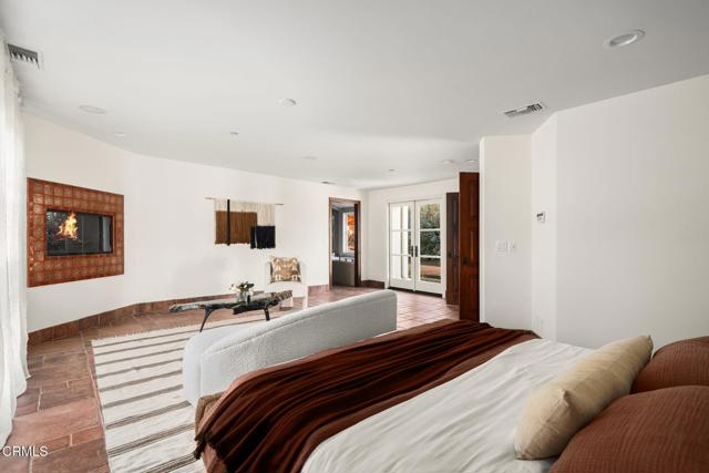 1533 Rancho Avenue, Glendale CA: https://media.crmls.org/mediaz/f6aa6aae-e2f8-47be-aab7-e1d6c8cf9a31.jpg
