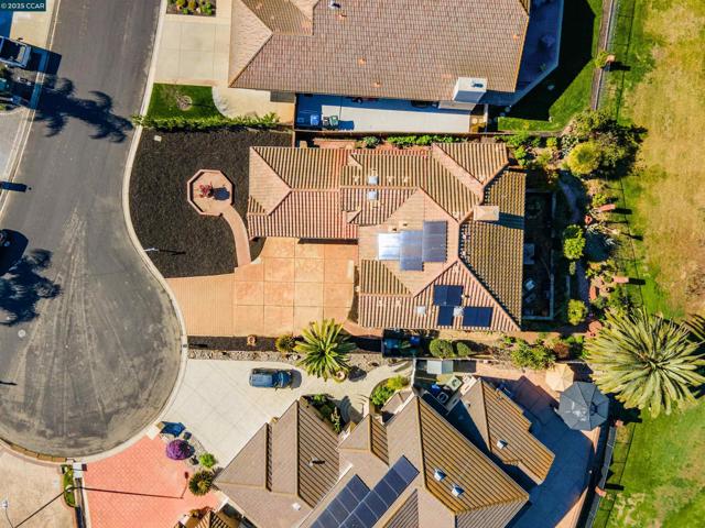 5541 Lanai Court, Discovery Bay CA: https://media.crmls.org/mediaz/f6aad278-2f78-4f93-8203-ae5302b12cec.jpg