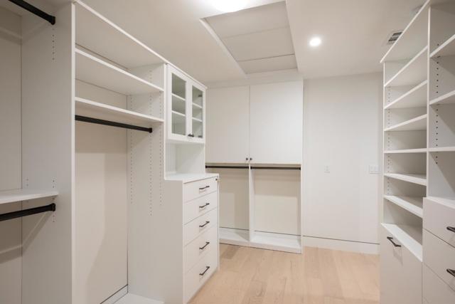 596 Franklin Street, Mountain View CA: https://media.crmls.org/mediaz/f6ac2e03-6fb6-4334-b8c3-65a803d0d403.jpg