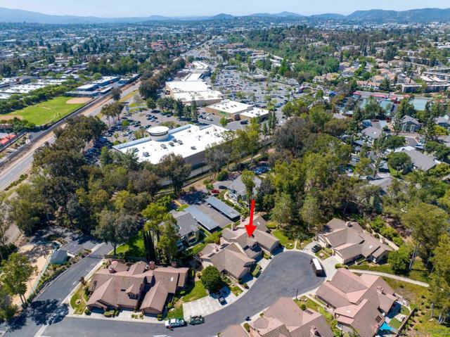 427 Conifer Glen, Escondido CA: https://media.crmls.org/mediaz/f6afaefb-084a-4743-b809-b55456914d83.jpg