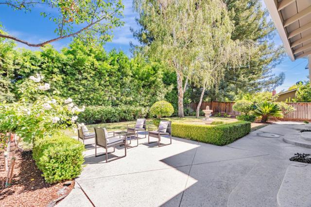 141 Cambrian View Way, Los Gatos CA: https://media.crmls.org/mediaz/f6b07ea3-f7e8-41b0-98da-105749735874.jpg