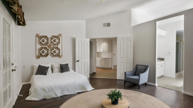 8582 Frontera Avenue, Yucca Valley CA: https://media.crmls.org/mediaz/f6b0cfae-93be-4b3b-8384-a65e40f5fb30.jpg