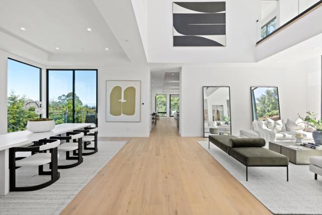 3 Wolfback Ridge Road, Sausalito CA: https://media.crmls.org/mediaz/f6b1985e-9f68-4449-bd94-9b8305ed2d30.jpg