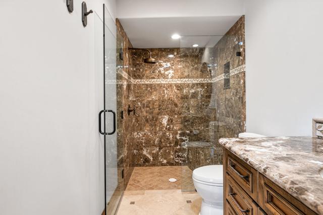 49006 Foxtail Lane, Palm Desert CA: https://media.crmls.org/mediaz/f6b28c5b-0e1c-4d86-b933-6527e9bbede5.jpg